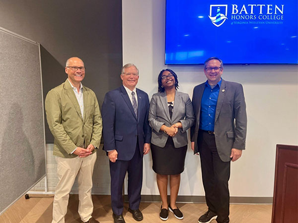 Breana Mahoney earned the Louis and Prudence Ryan Prize for Excellence in Environmental Research! Edward McDonald and Rhian Tramontana were also honored as finalists for the prize.